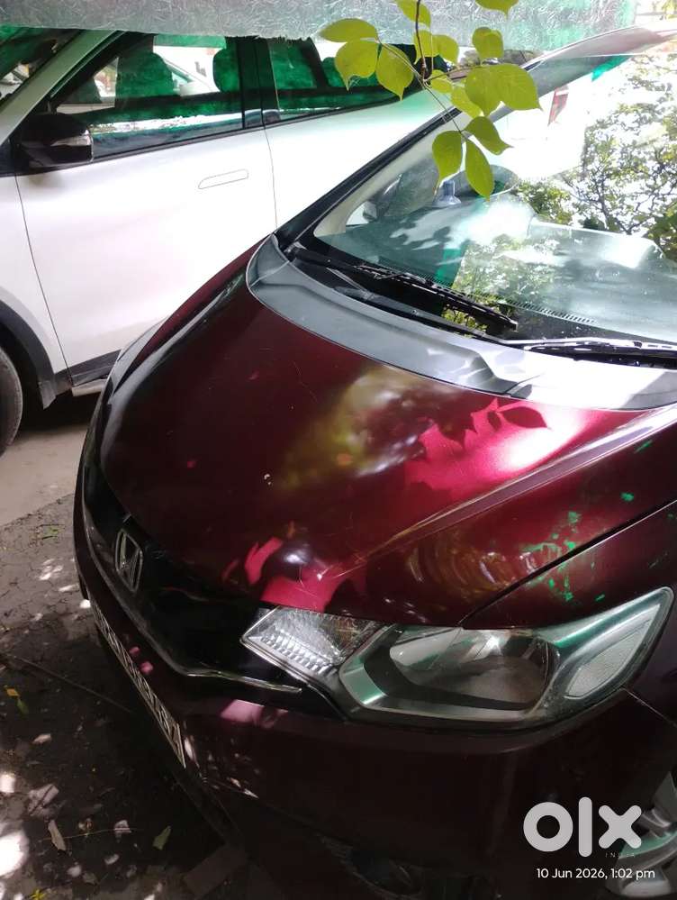 Honda Jazz 2015 Petrol Well Maintained With Company Record
