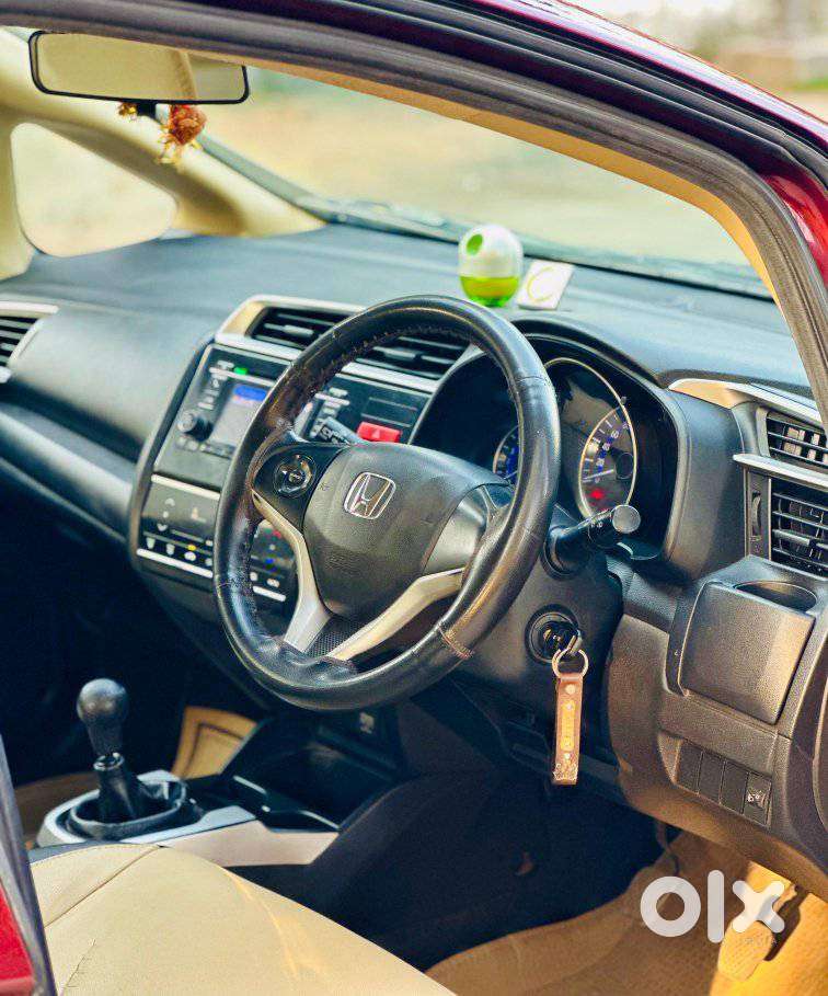 Honda Jazz V Mt Privilege, 2016, Petrol