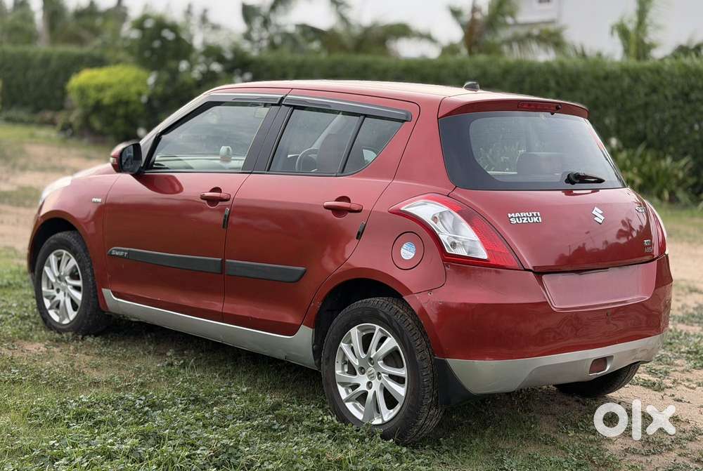 Maruti Suzuki Swift Ddis Zdi, 2012, Diesel