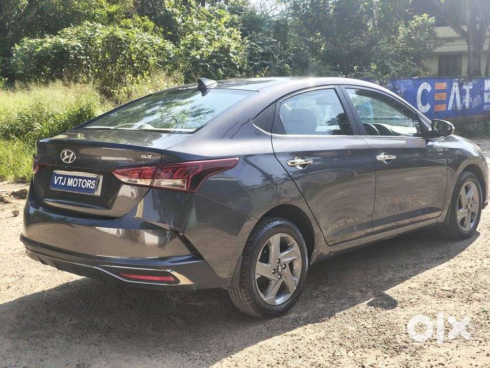 Hyundai Verna 1.5 Sx Petrol Mt, 2020, Petrol