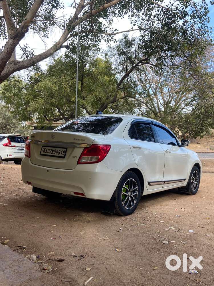 Maruti Suzuki Dzire 2018 Cng & Hybrids 130000 Km Driven