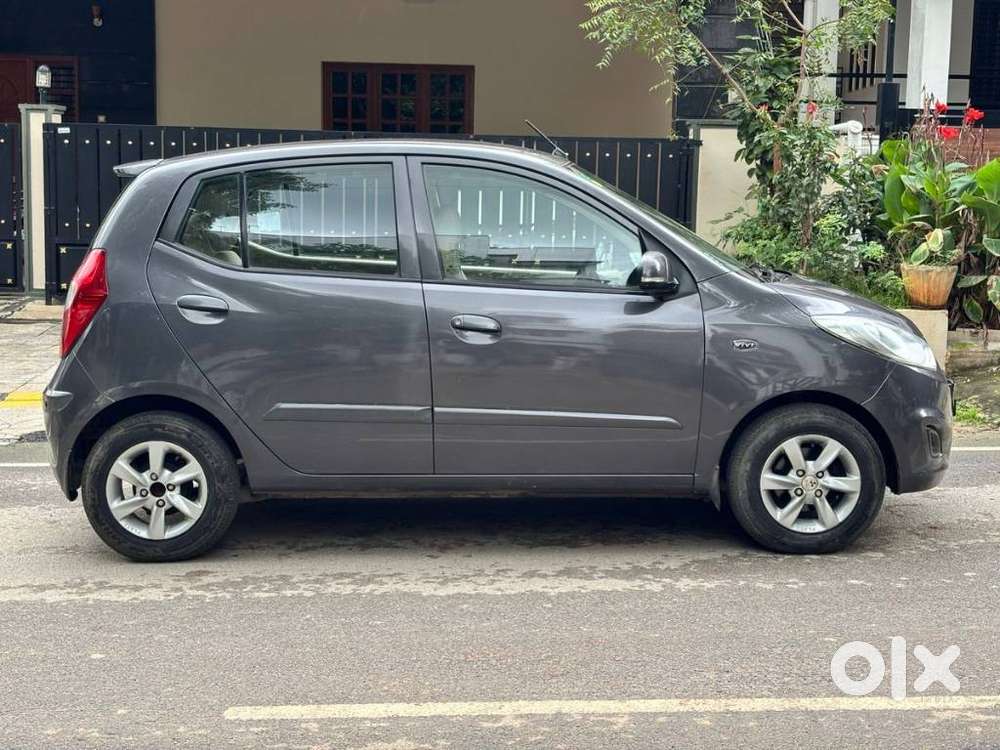 Hyundai I10 Sportz At, 2011, Petrol