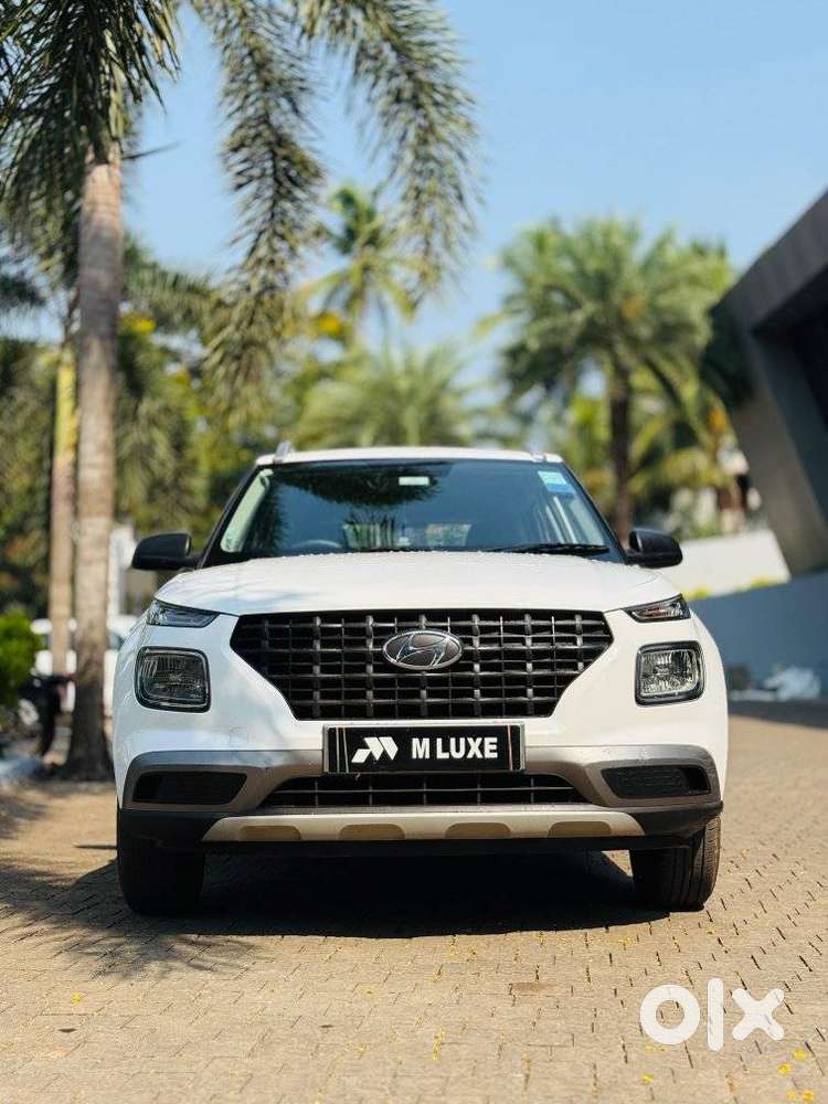 Hyundai Venue E, 2019, Petrol