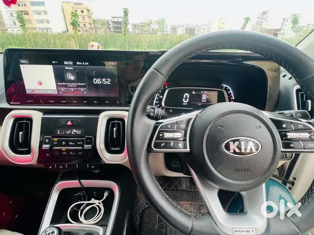 Kia Sonet 2020 Petrol Well Maintained