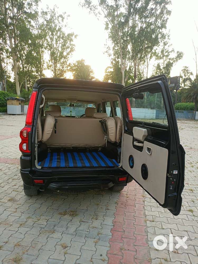 Mahindra Scorpio Classic 2.2 S 11 Mt 7 Str, 2022, Diesel