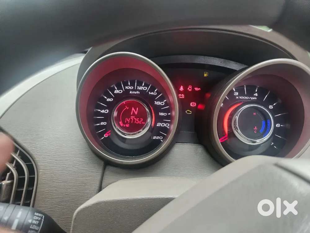Mahindra Xuv500 2014 Diesel Good Condition, 148000 Km, Single Owner