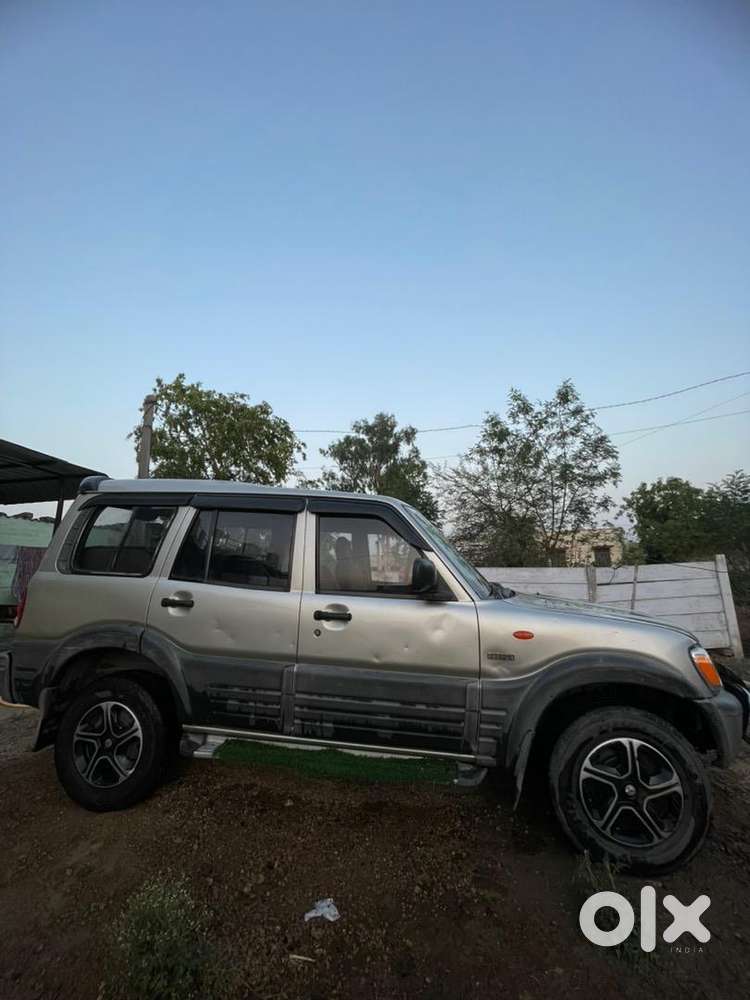 Mahindra Diesel Car 2006