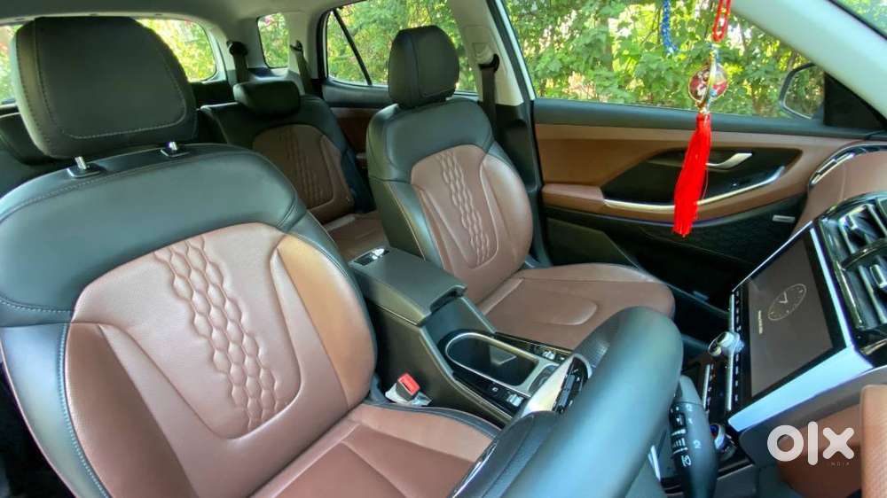 2022 Hyundai Alcazar Signature Diesel Automatic  15,000 Kms  Executi