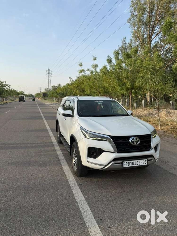 Toyota Fortuner 2023