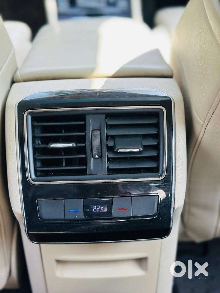 Skoda Superb Style 2.0 Tdi At, 2018, Diesel