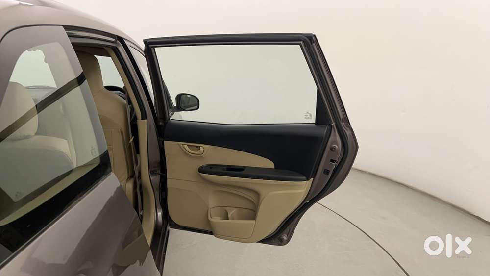 Honda Mobilio V I-vtec, 2015, Petrol