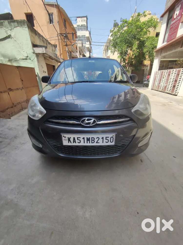 I10 Era 5 Door 5 Seater Metallic Grey Colour Petrol Version