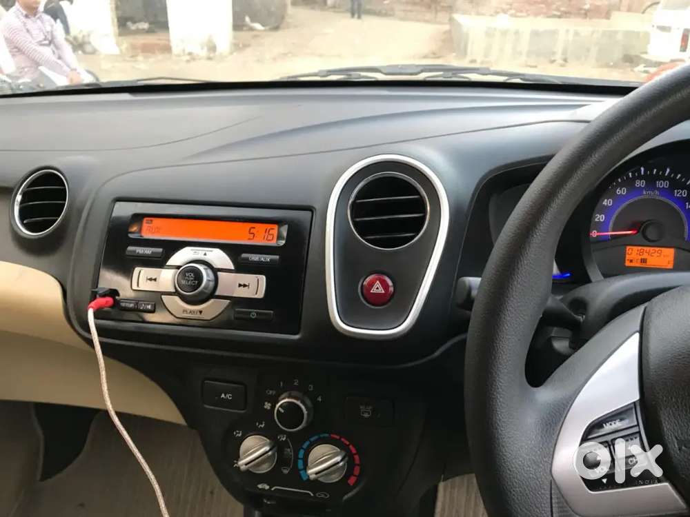 All New Honda Mobilio With One Hand Driven And Non Touched Engine.