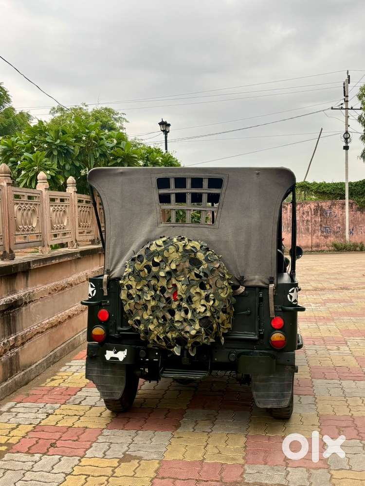 Willys 1982