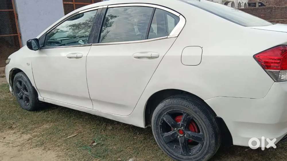 Honda City Hybrid 2013 Edition