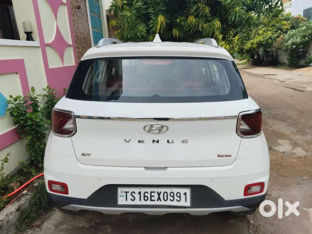 Hyundai Venue Petrol 2019