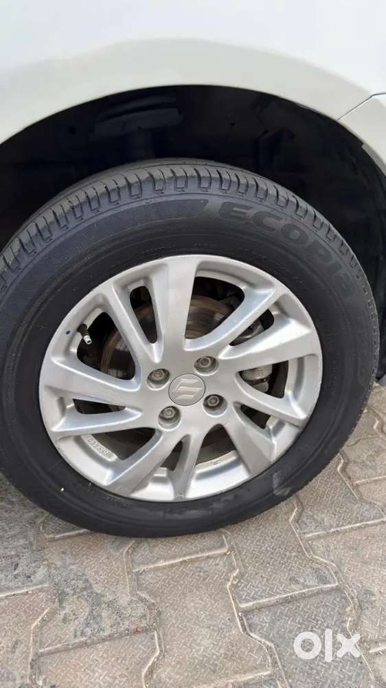 Maruti Suzuki Swift 2012 Variant