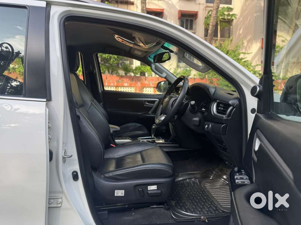 Toyota Fortuner [2021-ongoing] 2.8 2wd Diesel At, 2024, Diesel