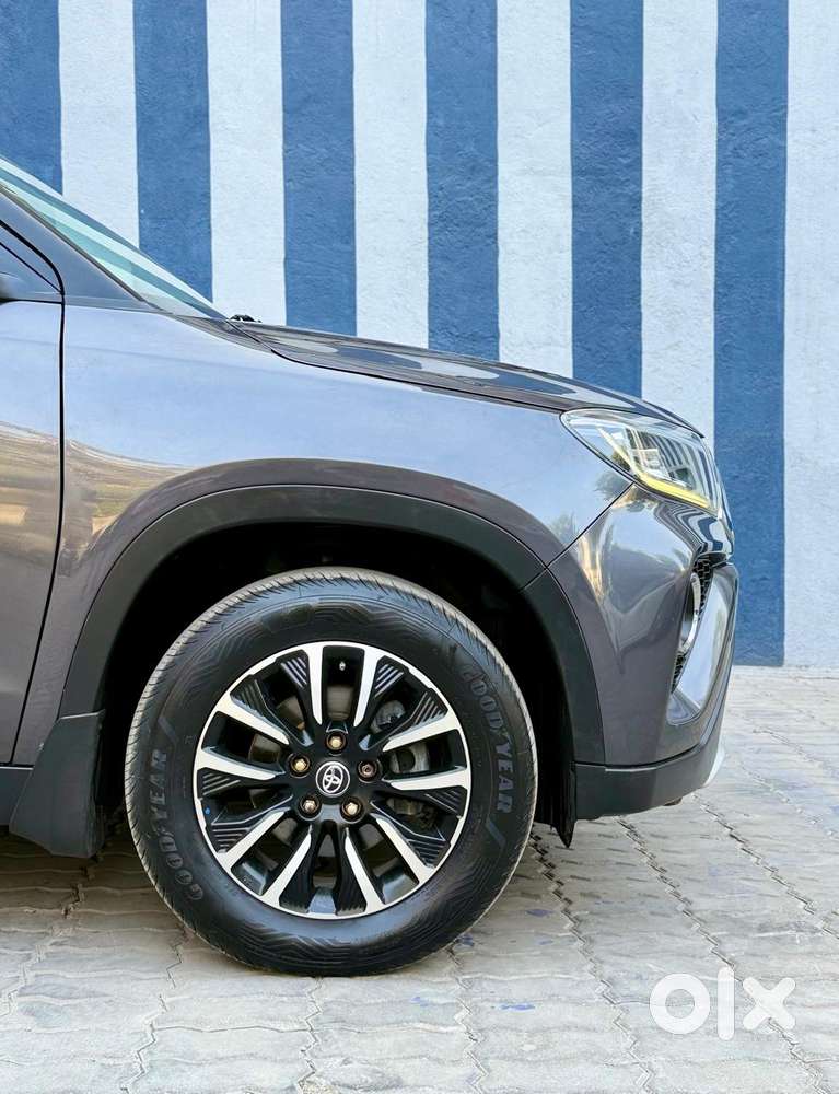 Toyota Urban Cruiser 1.5 Premium Grade At, 2022, Petrol