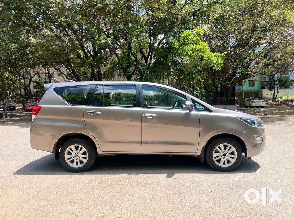 Toyota Innova Crysta 2.8 Gx At 8s, 2017, Diesel