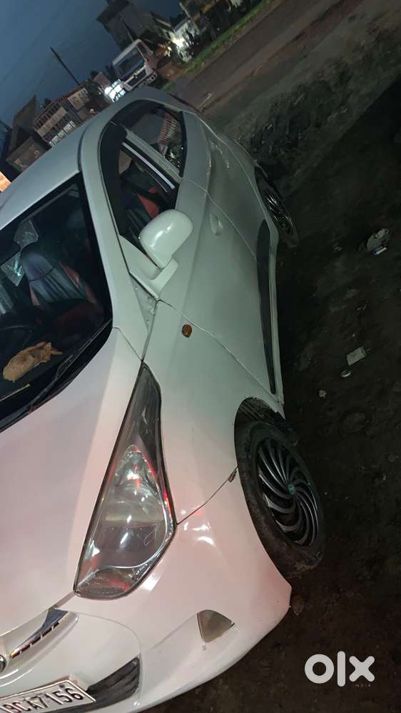 Hyundai Eon 2012 Lpg Well Maintained