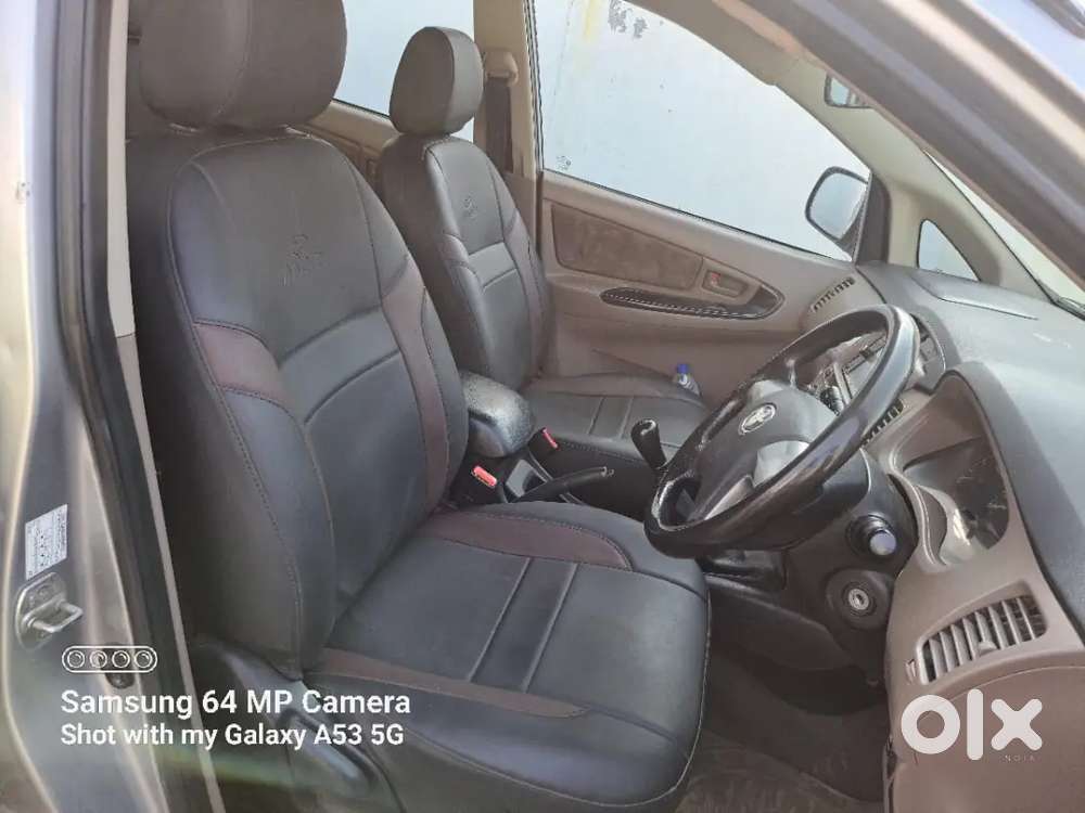 Toyota Innova 2015 Diesel 150000 Km Driven