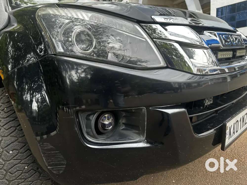 Isuzu V-cross Prestige 2017