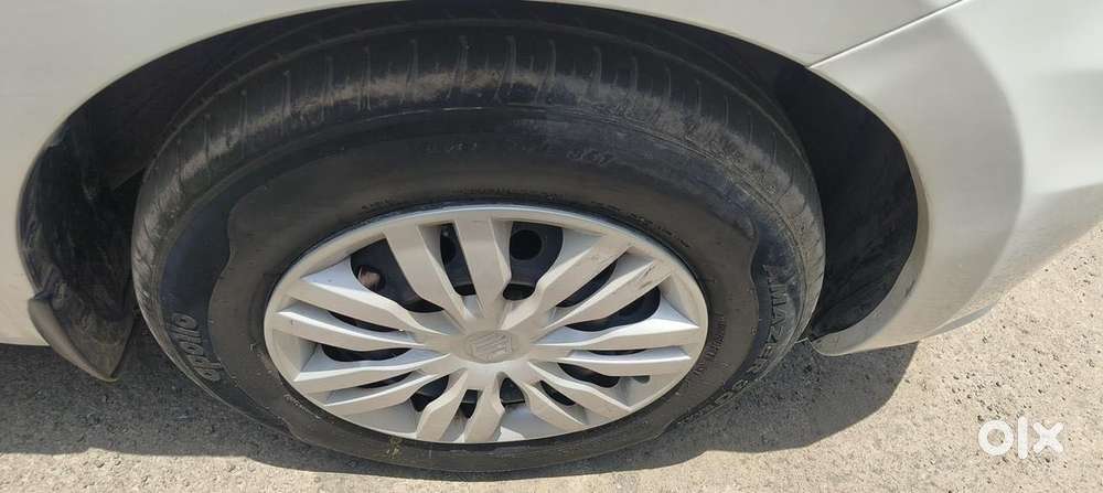 Maruti Suzuki Dzire 1.2 Vxi, 2022, Petrol