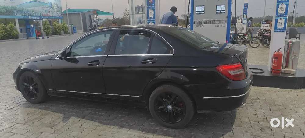 2011 Mercedes C-class C200  Automatic  1.02 Lakh Km  Vip Condition