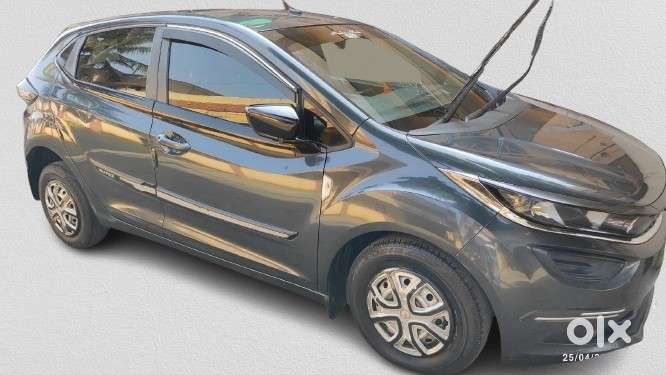 Tata Altroz Xe Petrol, 2020, Petrol