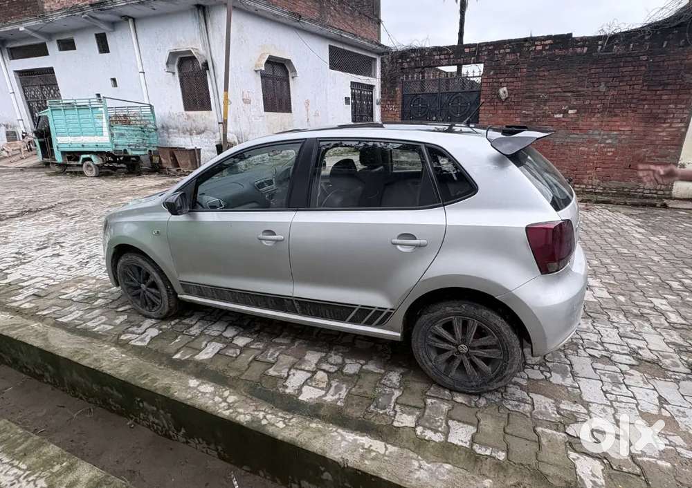 Volkswagen Polo Comfortline 2013 Fully Modified