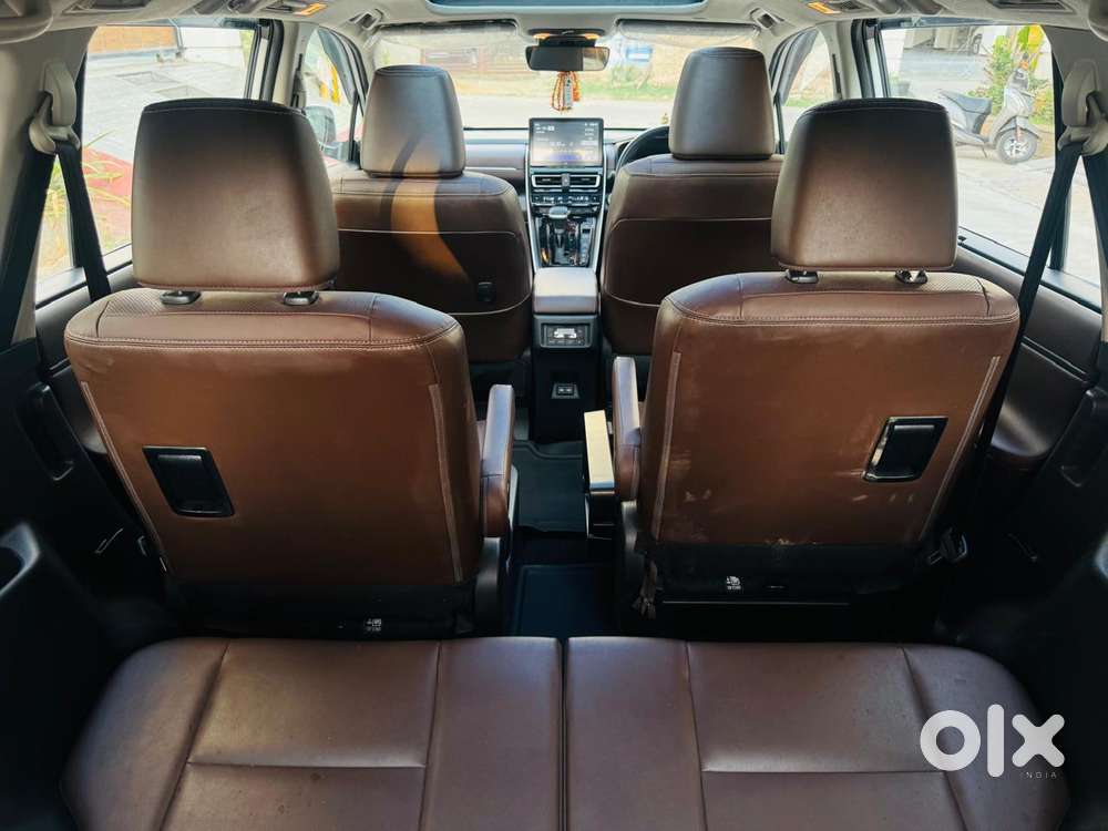 Toyota Innova Hycross 2.0 Zx Hybrid 7 Str, 2023, Electric