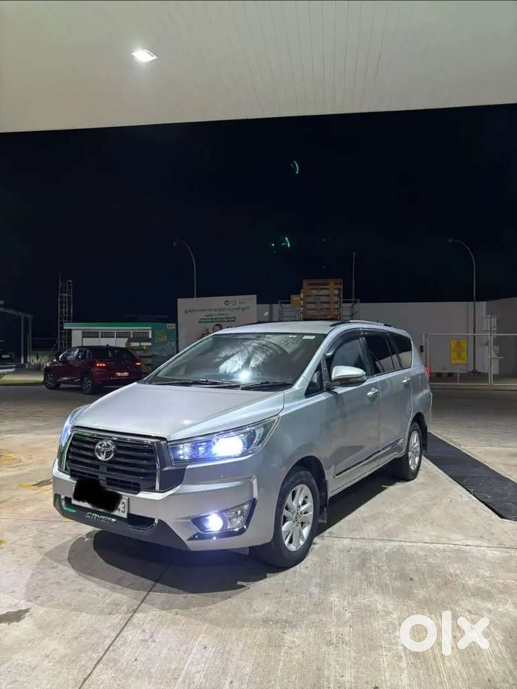 Toyota Innova Crysta 2017