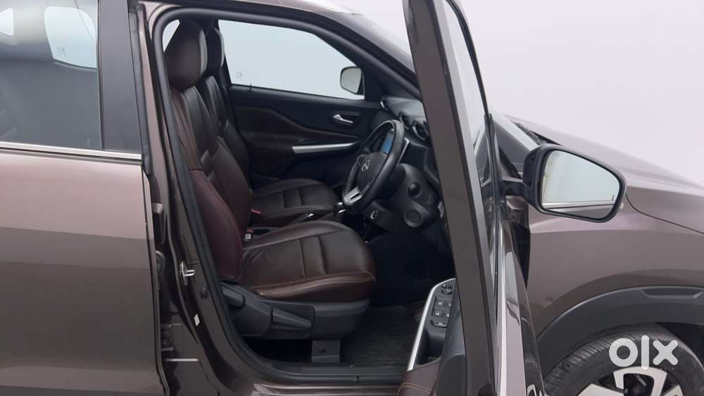 Nissan Magnite 1.0 Xv Premium Turbo Cvt, 2021, Petrol