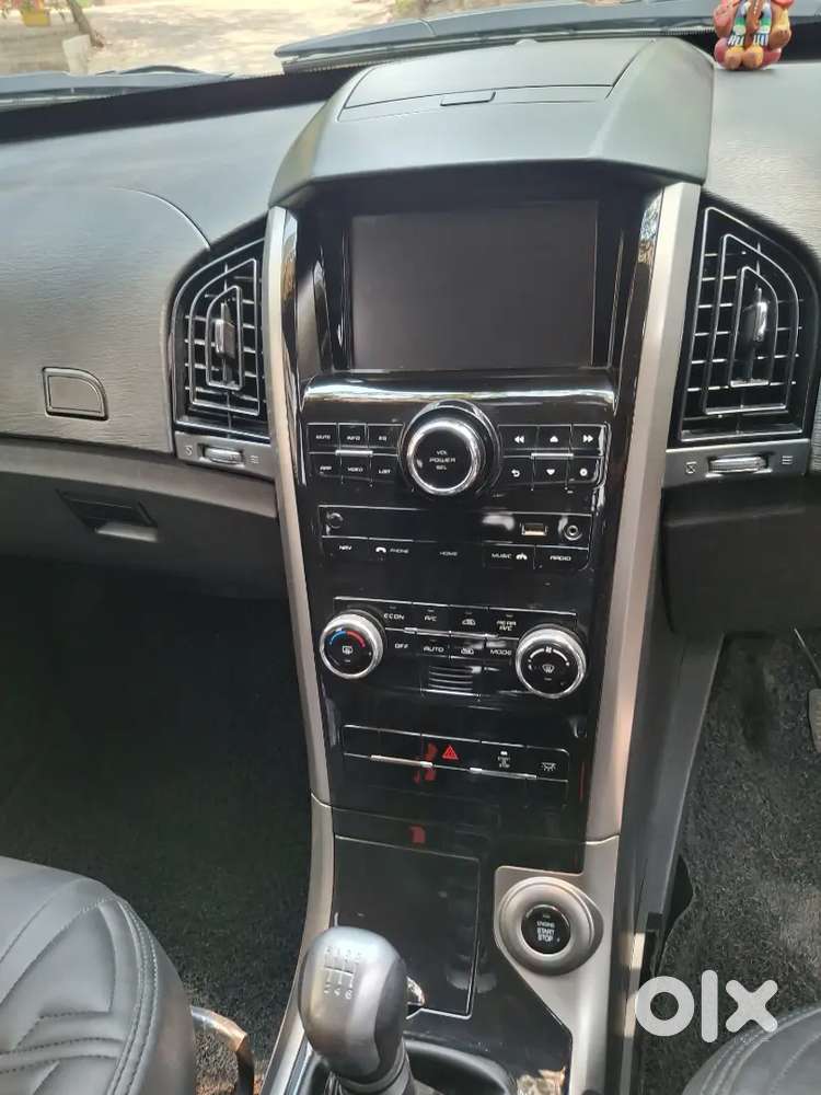 Xuv 5oo W7 Diesel Manual Silver