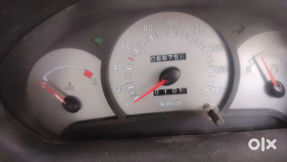 2 New Tyres 2029 Tak Validity Hai Less Driven In Very Good Condition