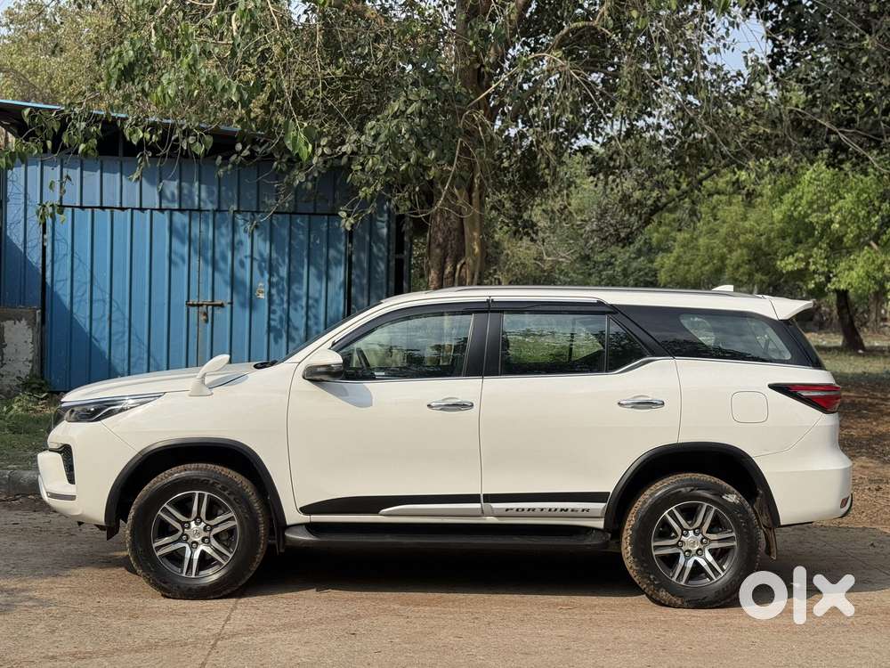 Toyota Fortuner [2021-ongoing] 2.8 2wd Diesel Mt, 2023, Diesel