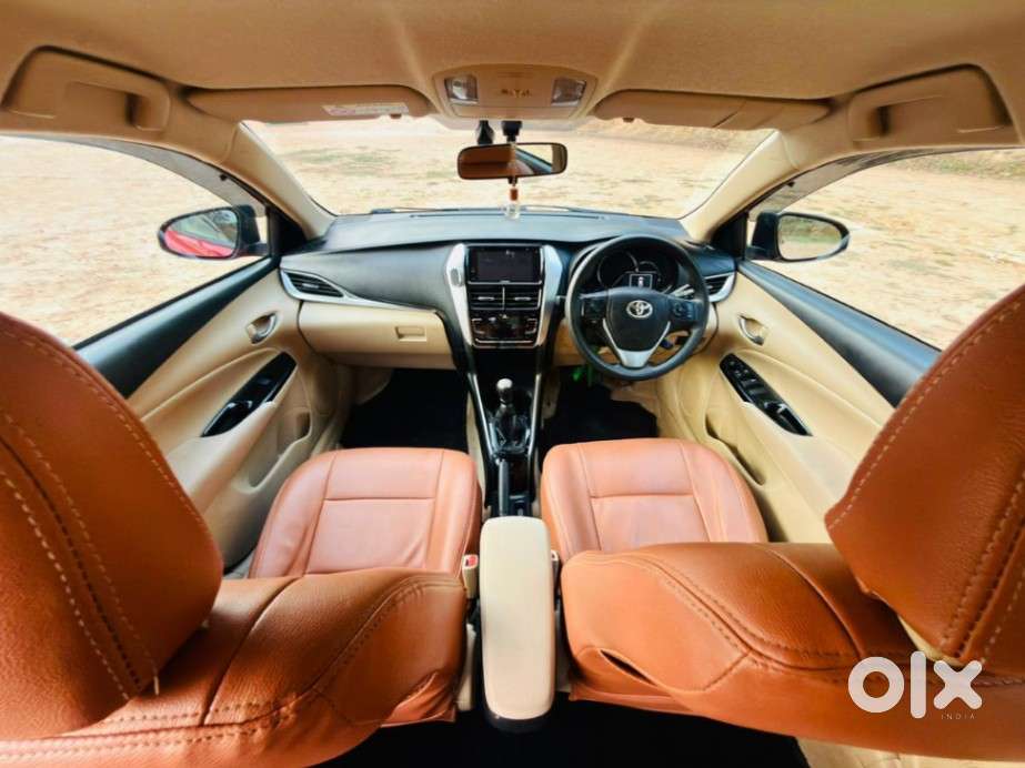 Toyota Yaris V, 2018, Petrol