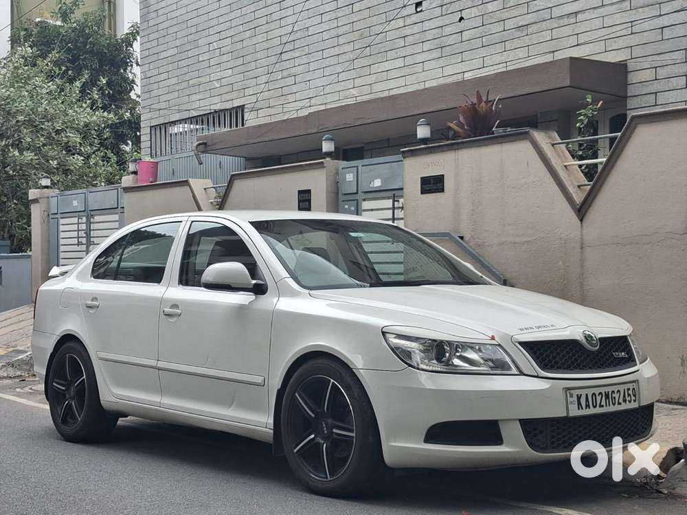 Skoda Octavia Combi 1.8 Turbo Petrol Rs Mt, 2012, Petrol