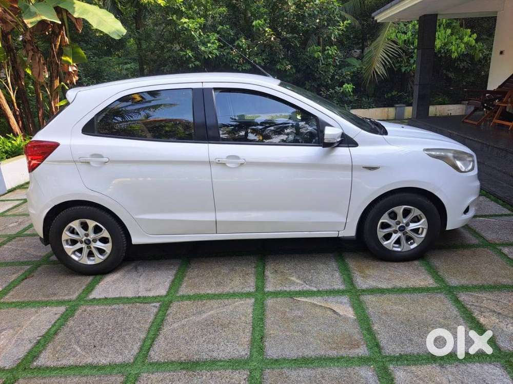 Ford Figo Petrol Titanium, 2017, Petrol