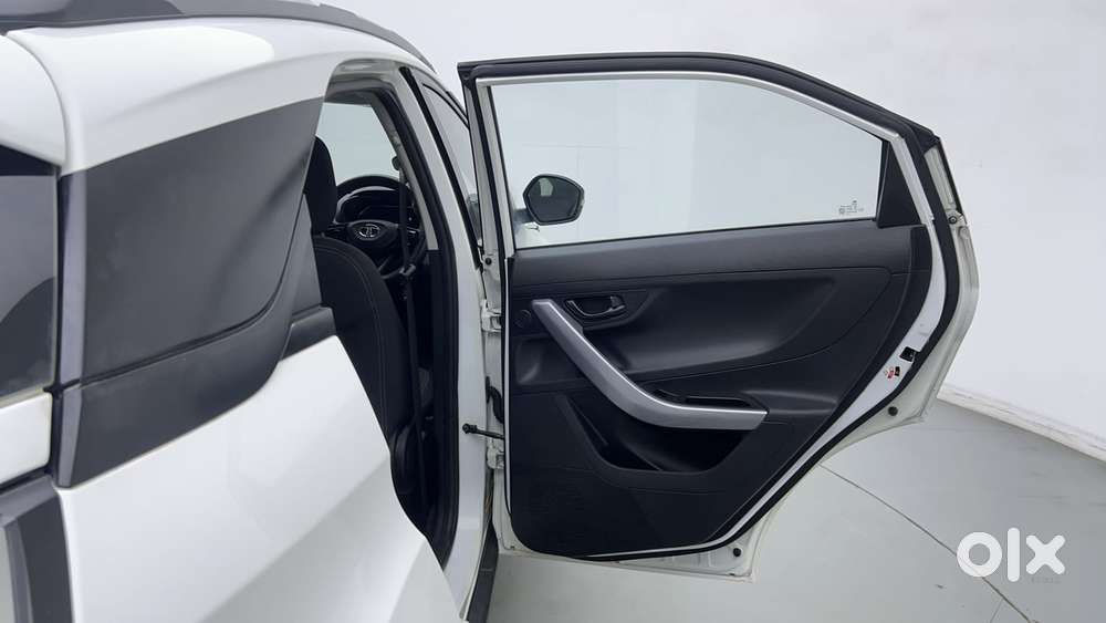 Tata Nexon 1.2 Revotron Xm, 2023, Petrol