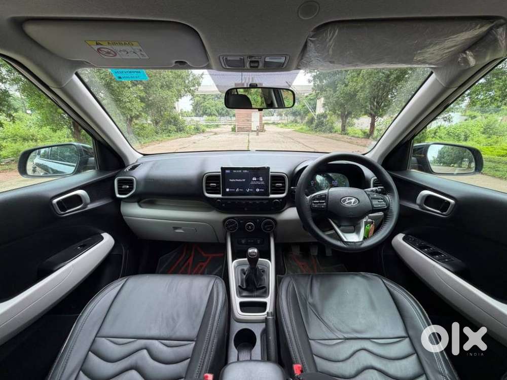 Hyundai Venue S Turbo, 2024, Petrol