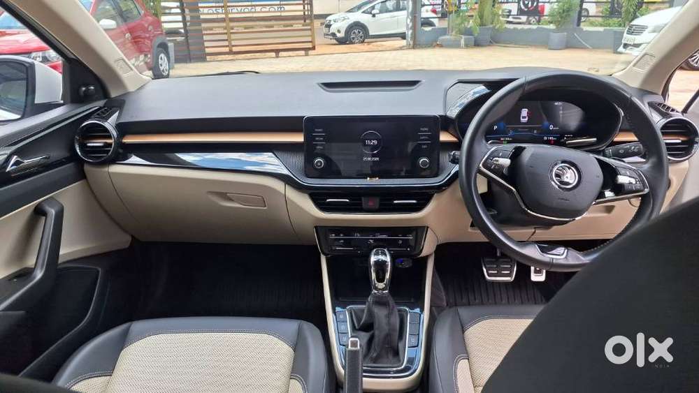 Skoda Slavia 1.5 Tsi Style At, 2023, Petrol