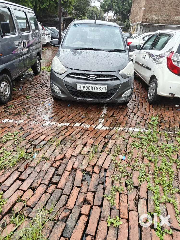Hyundai I10 Sportz 2011 Petrol
