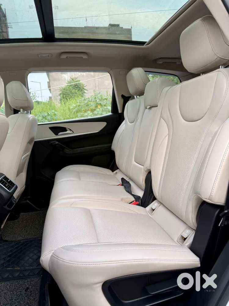 Mahindra Xuv700 2.2 Ax 7 Diesel Mt Str, 2023, Diesel