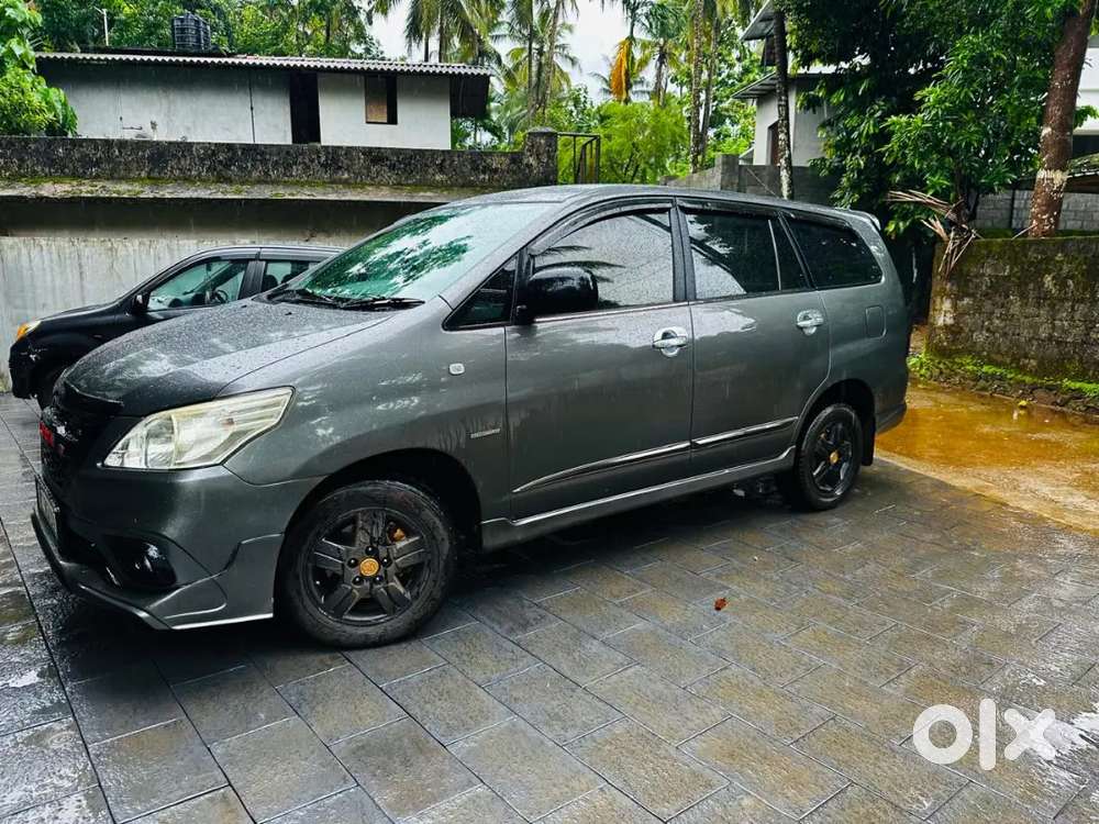 Toyota Innova 2012 Diesel 168000 Km Driven