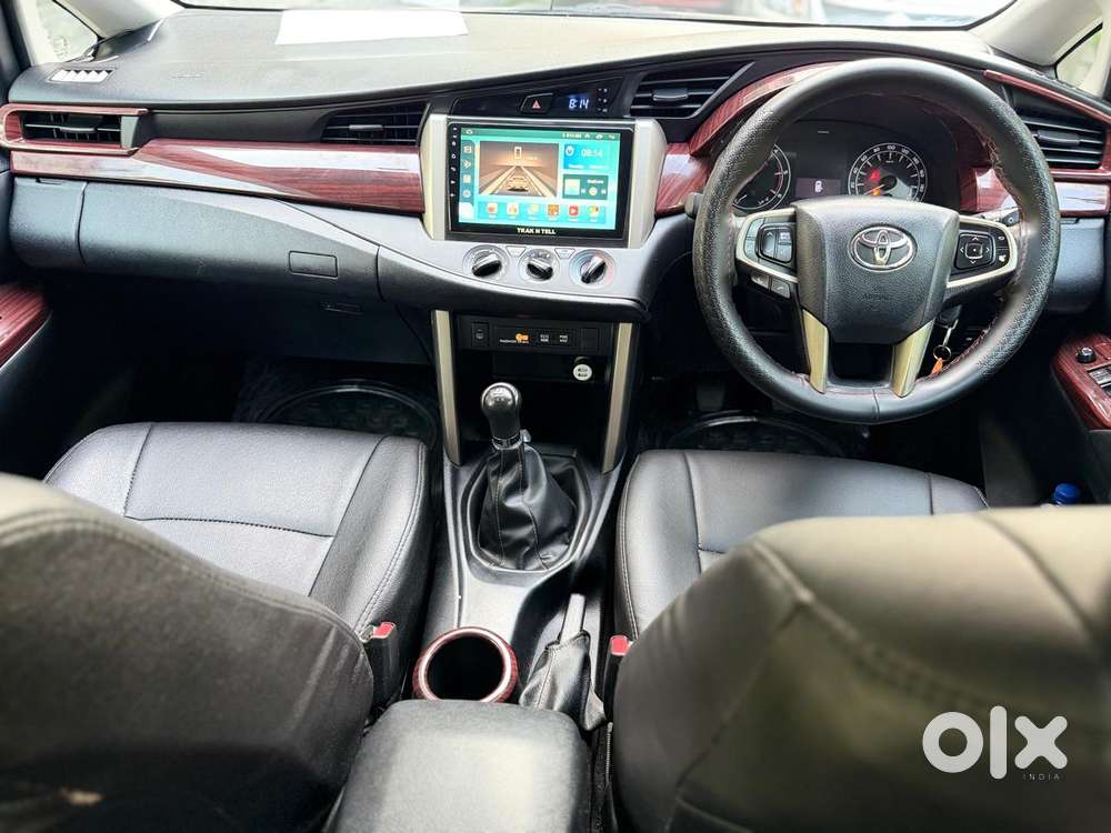 Toyota Innova Crysta 2.4 G Mt 7 Str, 2017, Diesel