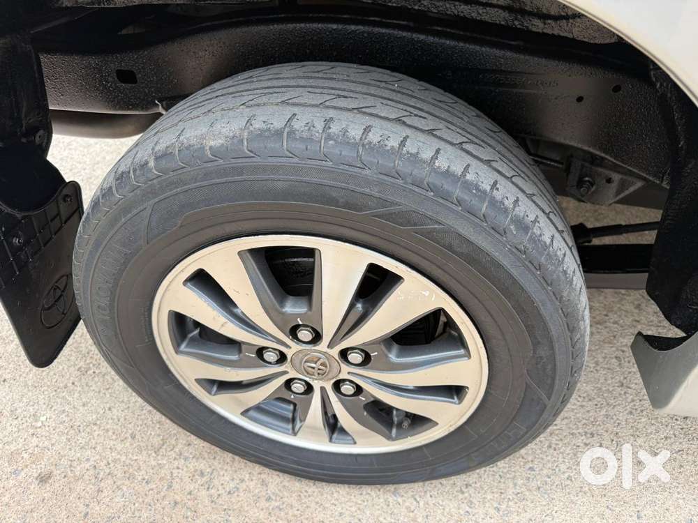 Toyota Innova 2.5 V 8 Str, 2015, Diesel