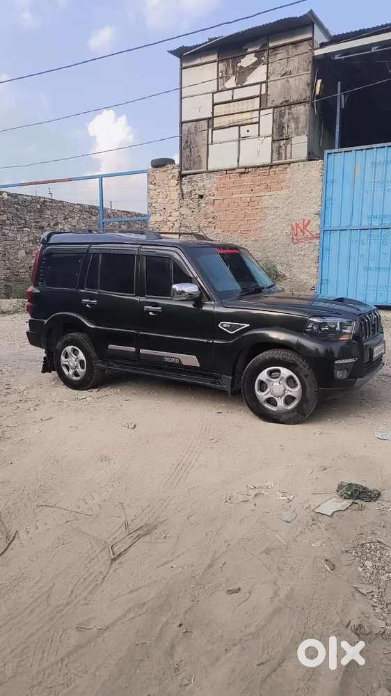 Mahindra Scorpio 2012 Manual डीज़ल