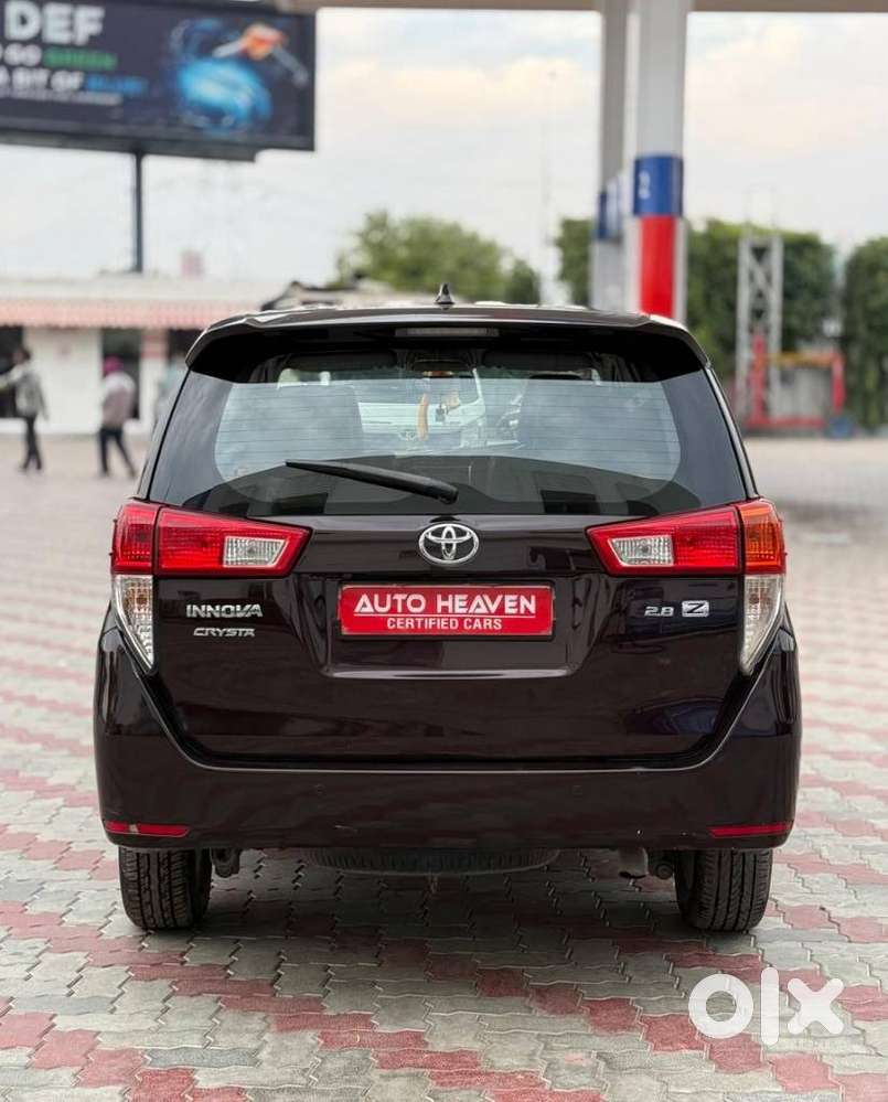 Toyota Innova Crysta 2.8 Z, 2016, Diesel